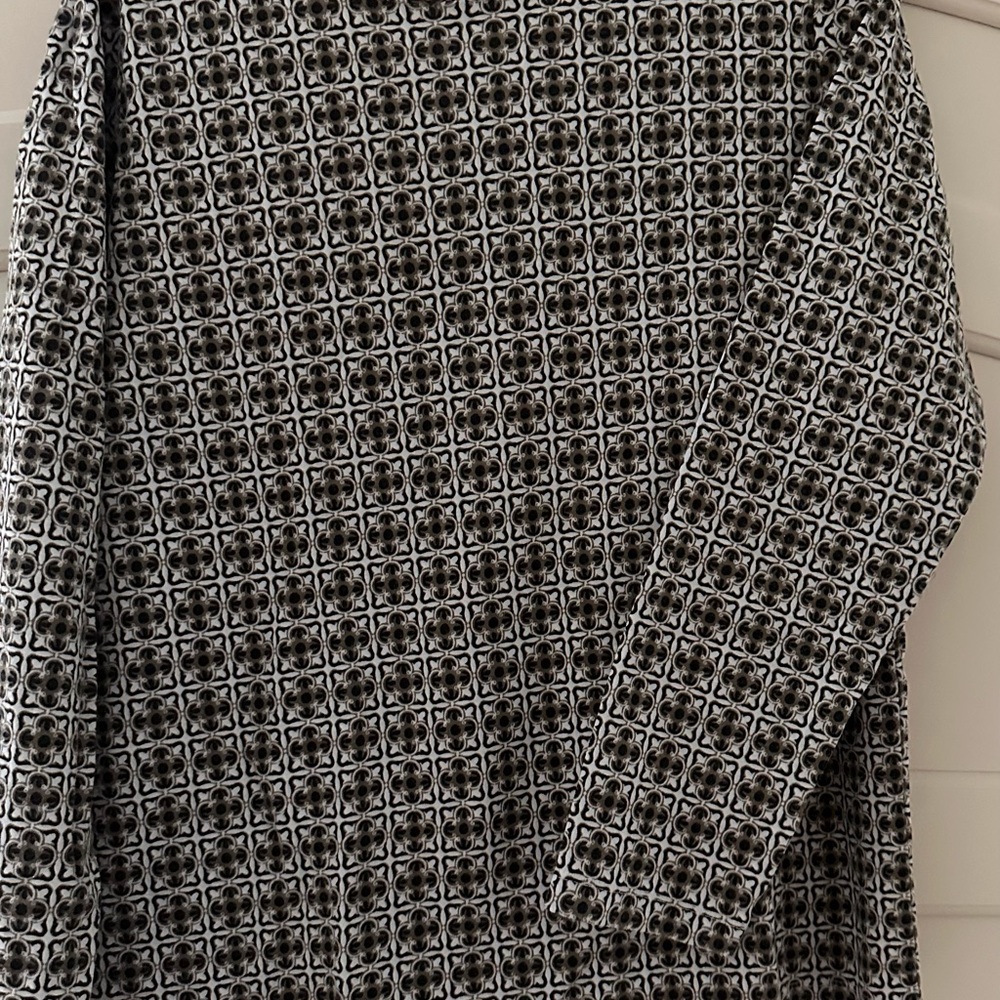 SMITH Black and White Floral Pattern Top